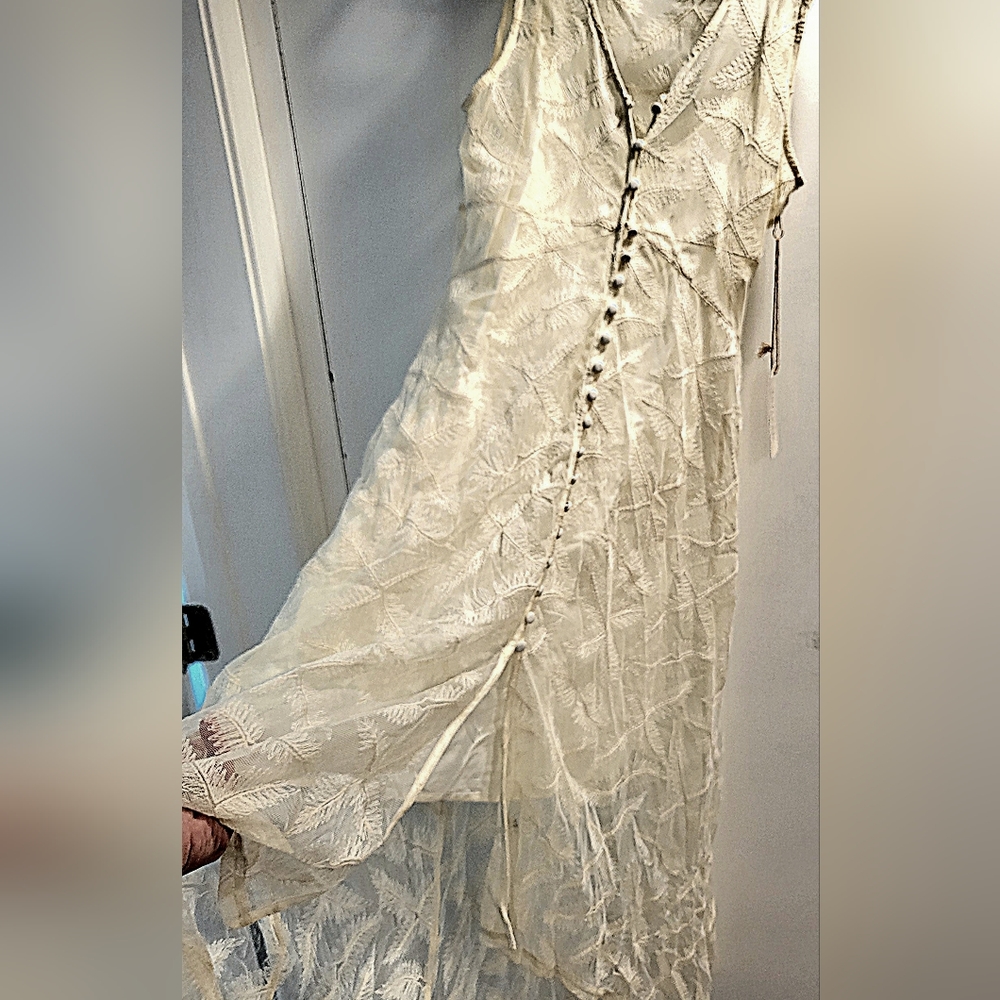 New with tags white Shyanne lace dress with silk/satin undergarments sz. medium